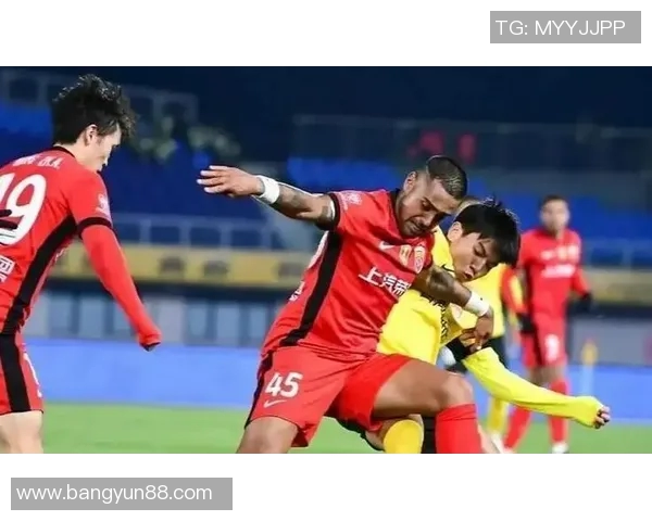 上港迎战马德里竞技期待精彩对决全力争胜展现中国足球风采